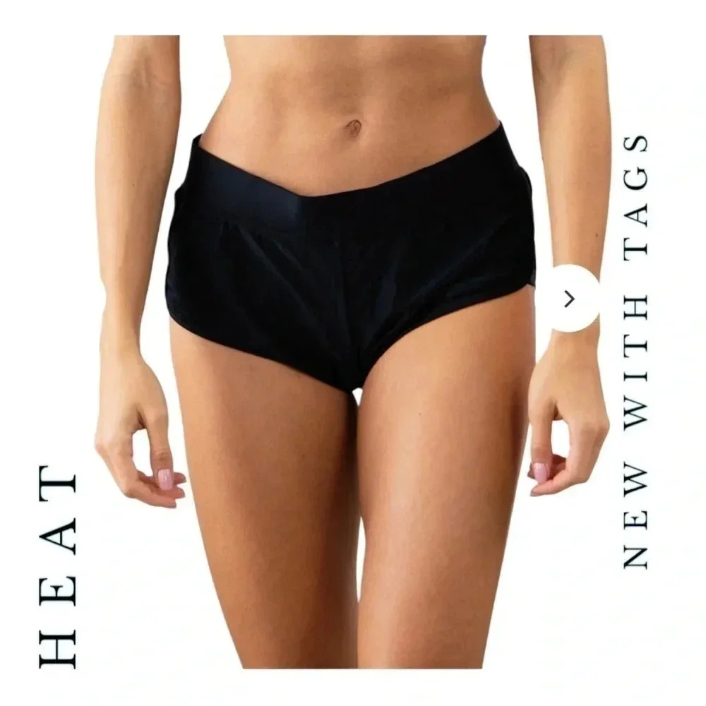 0816. HEAT SOLID BLACK SWIM SHORT BOTTOMS SIZE‎ LARGE NWT